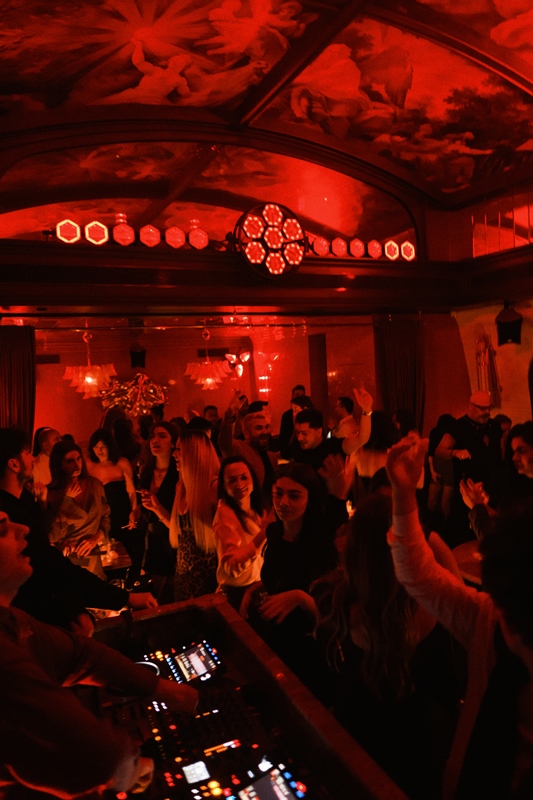 The Guestl�st Club :  Pantheon Istanbul�daki Lansman Gecesiyle Büyük �lgi Gördü 